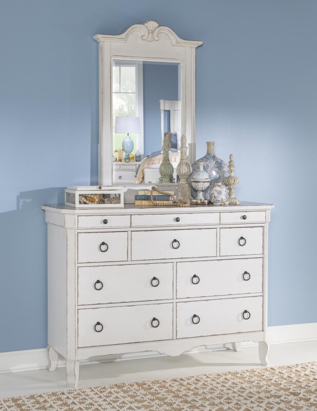 Scalloped Mirror CLH40120400