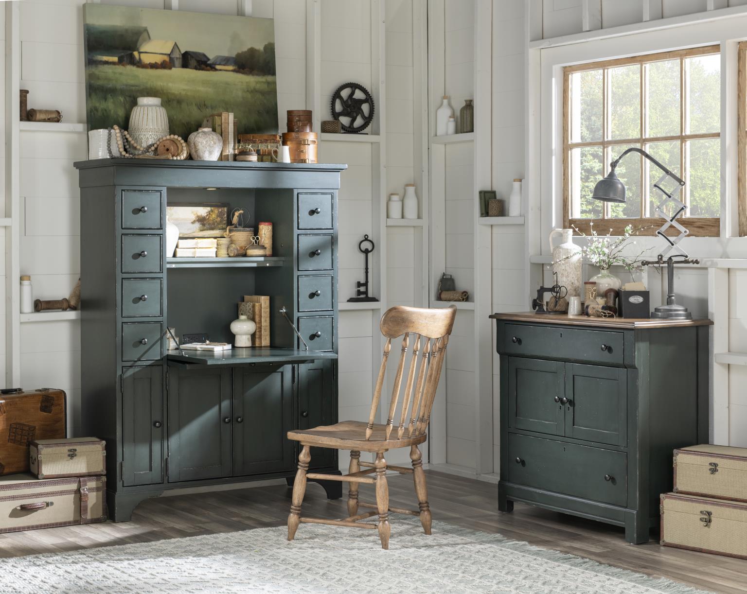 Secretary Cabinet CLH4013809