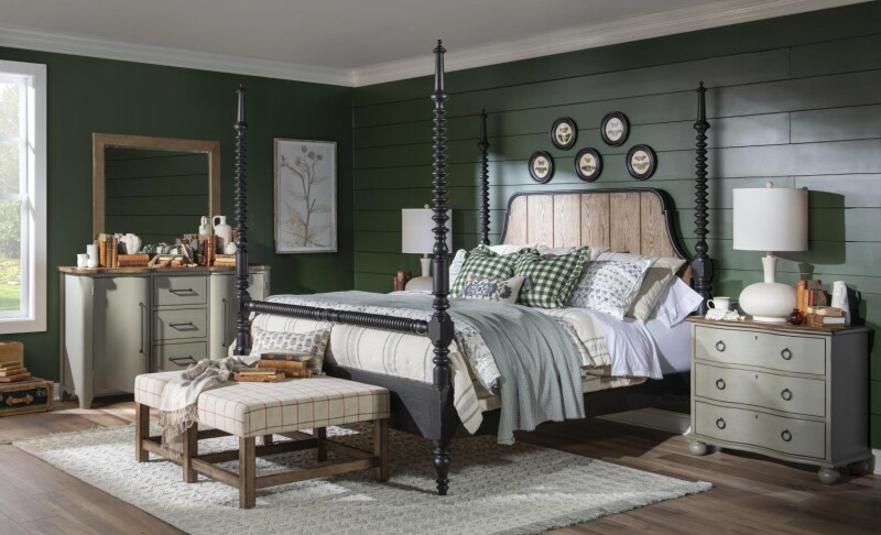 Vintage Market AT Accent Chest 3 Drawers Barnwood Oak And Northern Moss CLH4019-805 CLH4019805