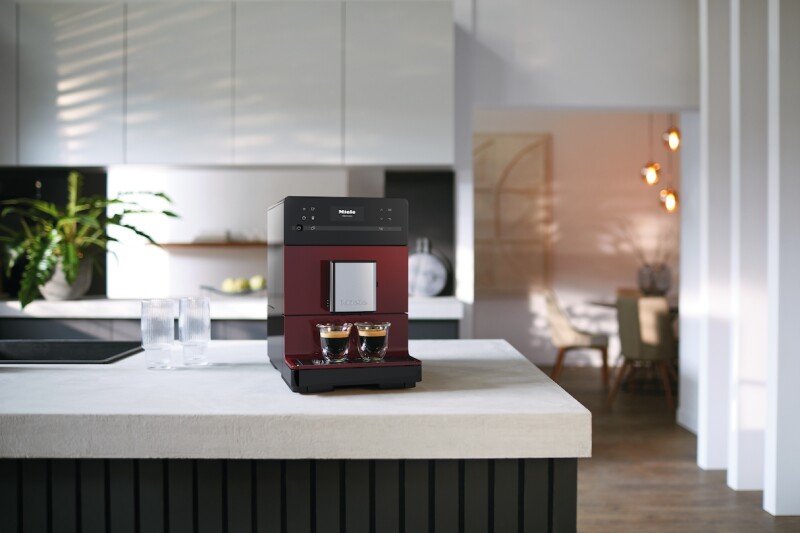 Countertop coffee machine with OneTouch for Two for the ultimate in coffee enjoyment. CM5310SILENCE
