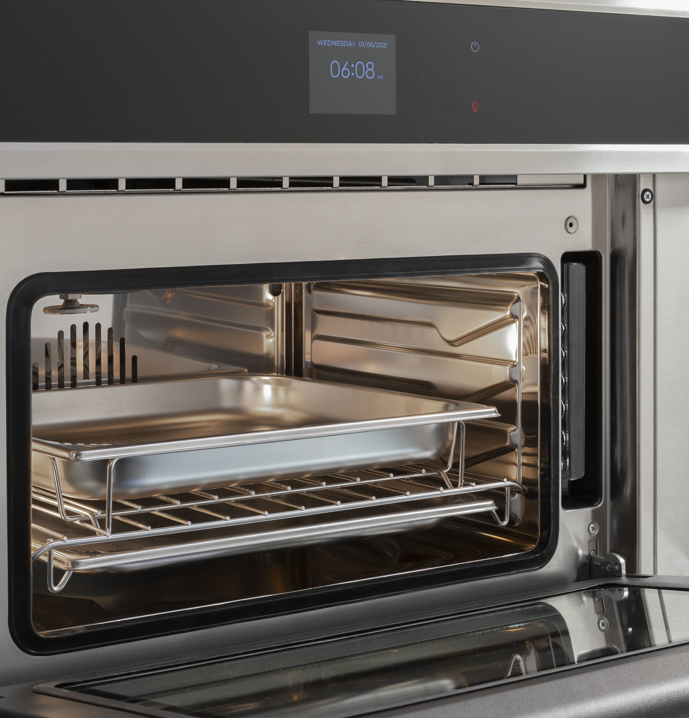 CAFÉ™ 30" Pro Convection Steam Oven view 8
