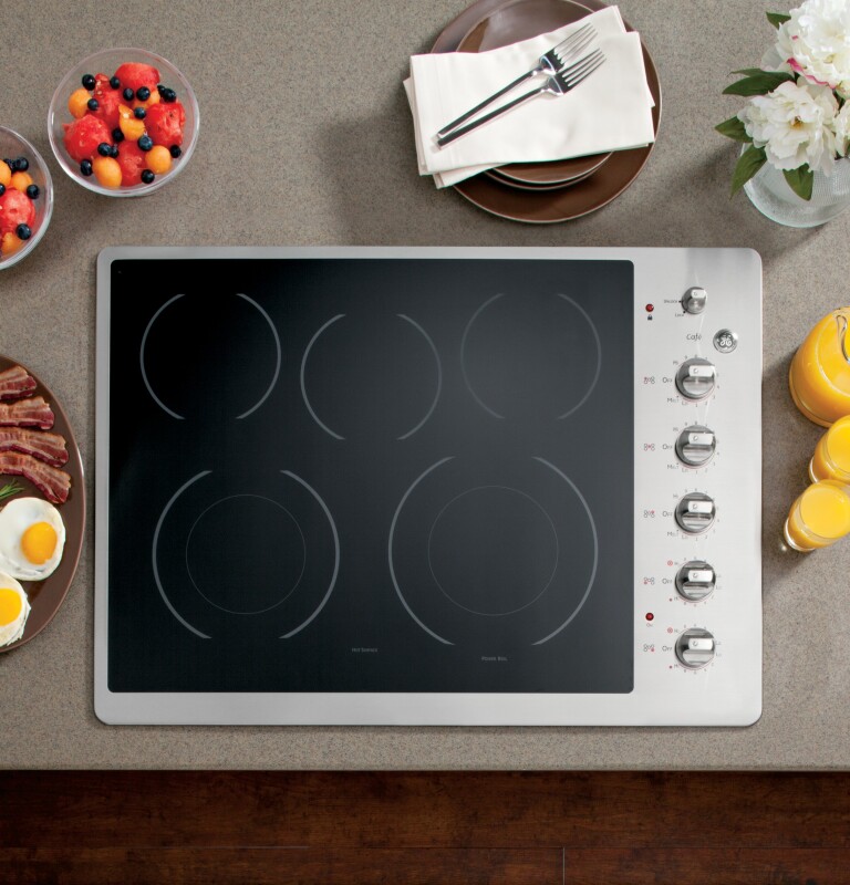Café Series 30" Built-in Electric Cooktop CP350STSS