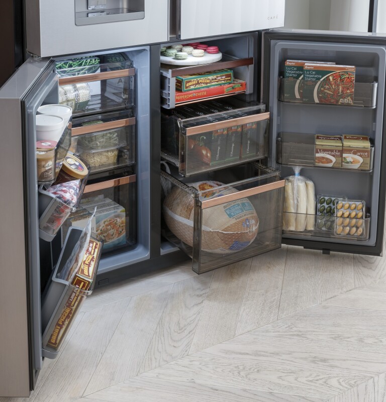 Café 27.4 Cu. Ft. Smart Quad-door Refrigerator In Platinum Glass CQE28DM5NS5