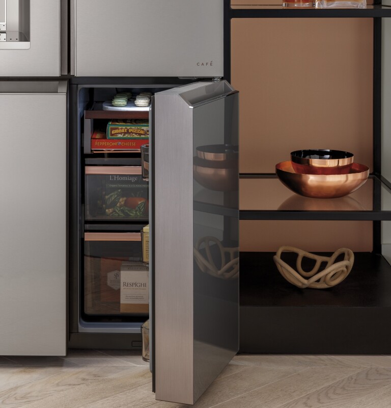 Café 27.4 Cu. Ft. Smart Quad-door Refrigerator In Platinum Glass CQE28DM5NS5