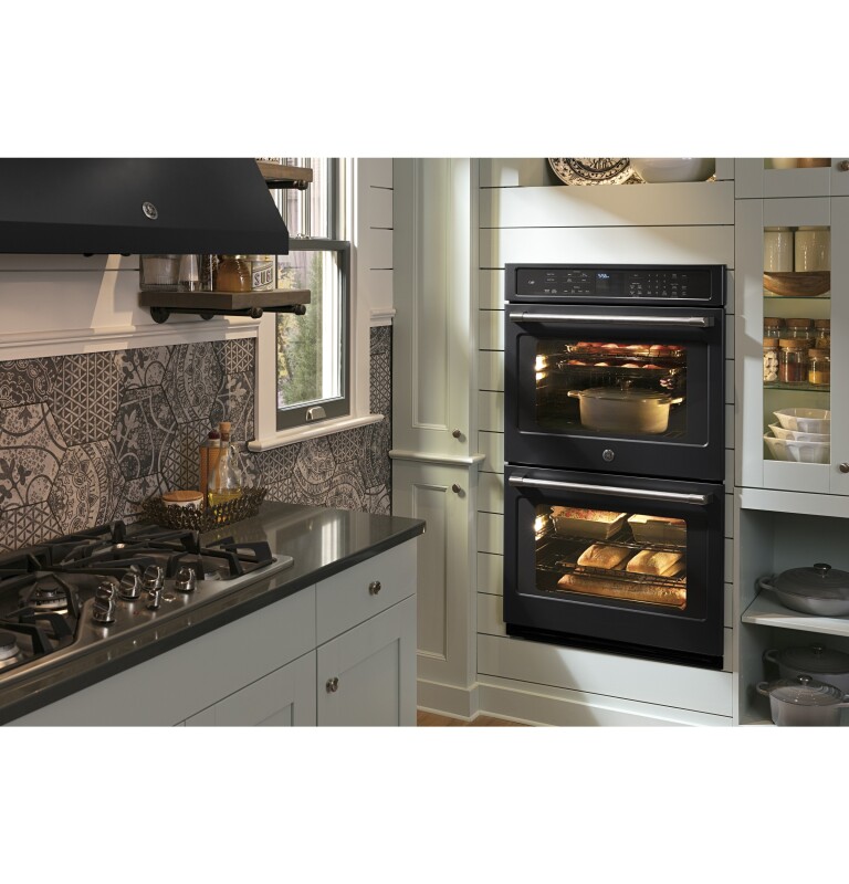 Café Series 30" Built-in Double Convection Wall Oven CT9550EKDS