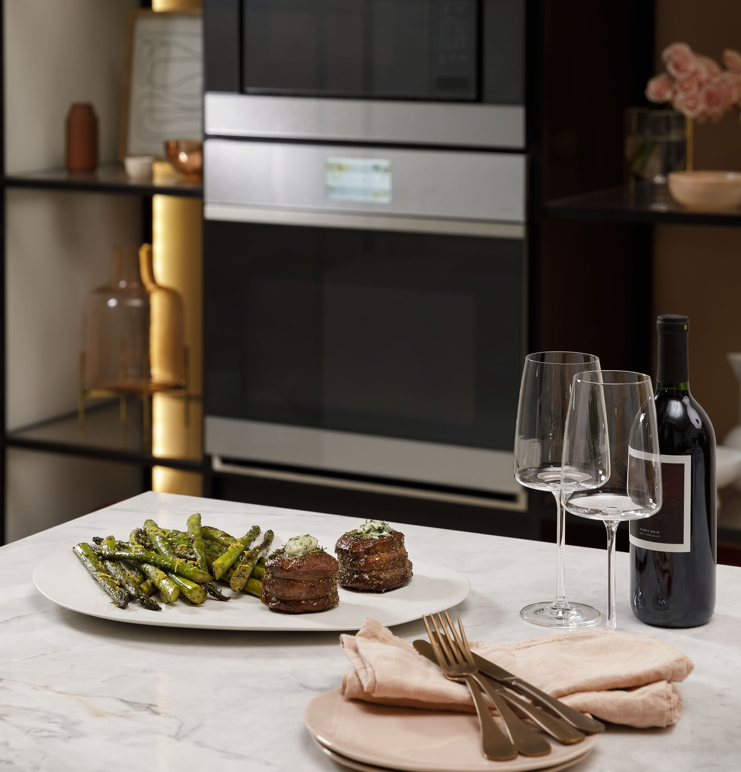 CAFÉ™ 30" Smart Built-In Convection Double Wall Oven in Platinum Glass view 13