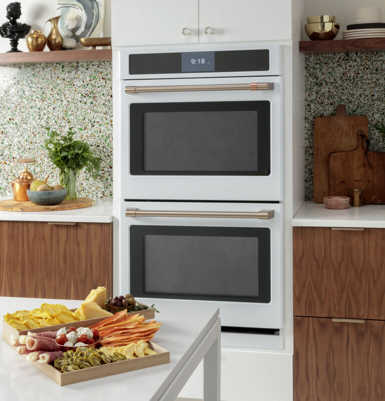 CAFÉ™ Professional Series 30" Smart Built-In Convection Double Wall Oven view 16