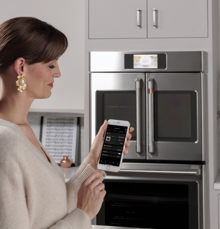 CAFÉ™ Professional Series 30" Smart Built-In Convection French-Door Double Wall Oven view 13
