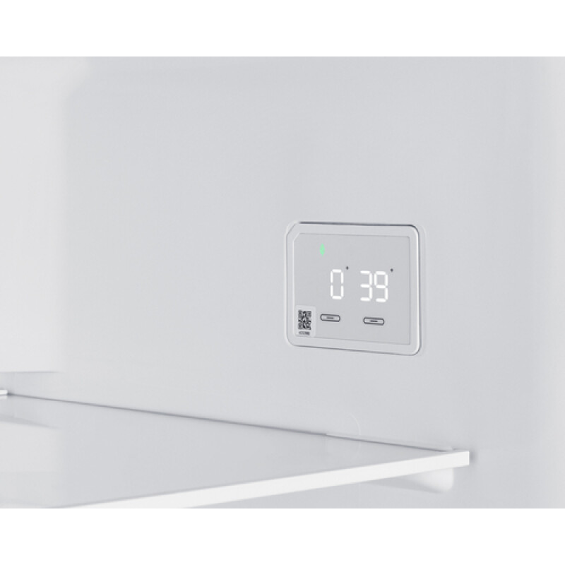 28" Wide Top-Mount Refrigerator-Freezer CTR152B