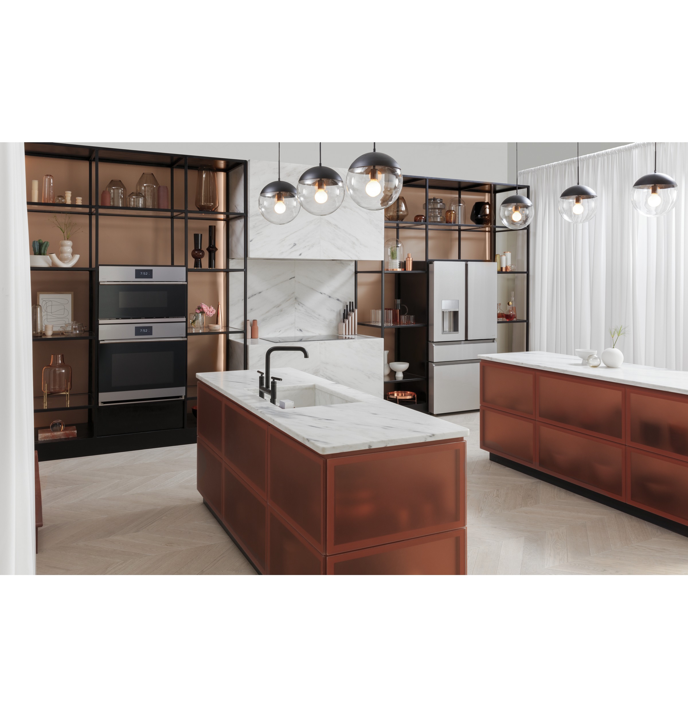 CAFÉ™ 30" Smart Single Wall Oven with Convection in Platinum Glass view 8