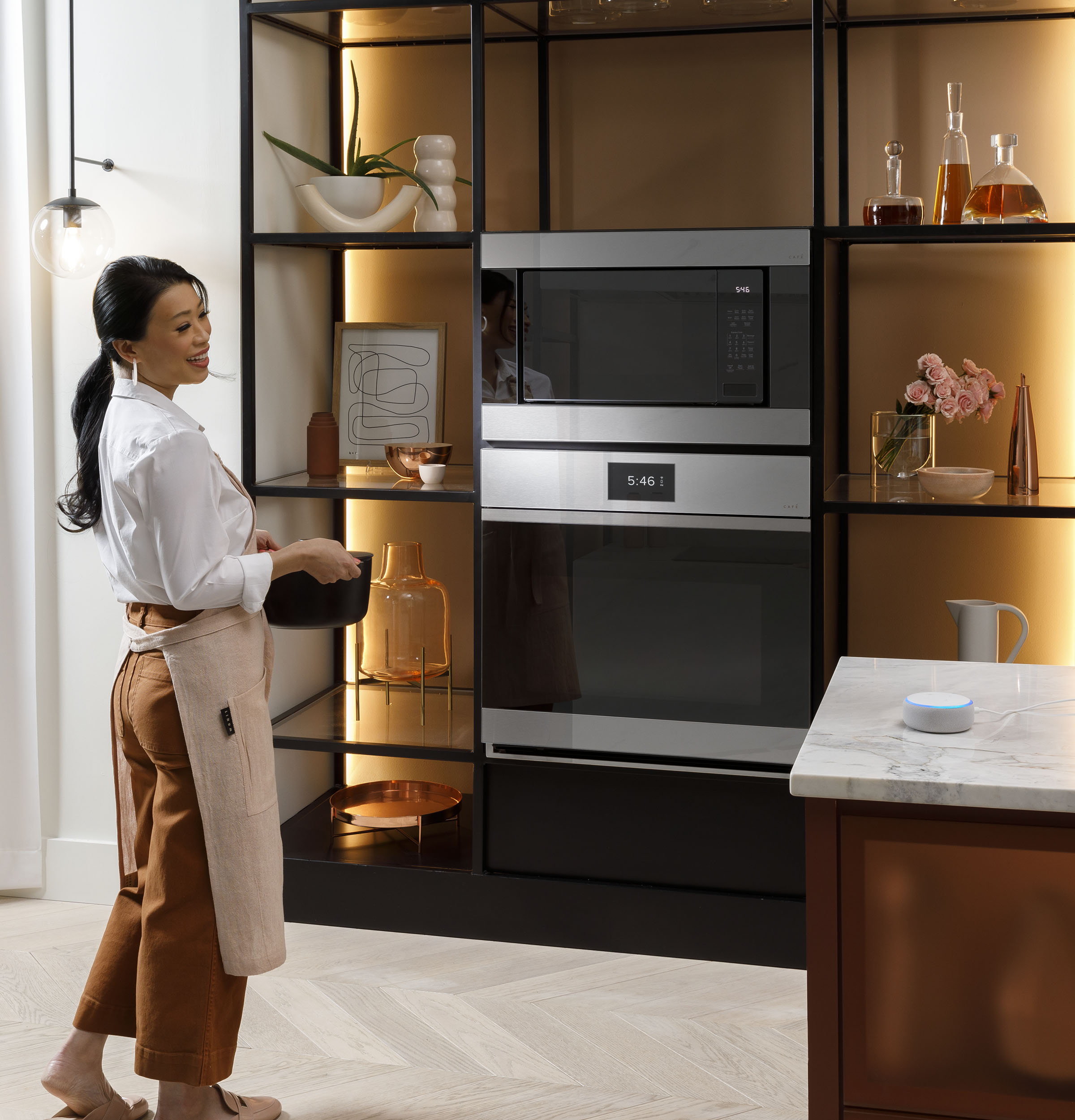 CAFÉ™ 30" Smart Built-In Convection Single Wall Oven in Platinum Glass view 16