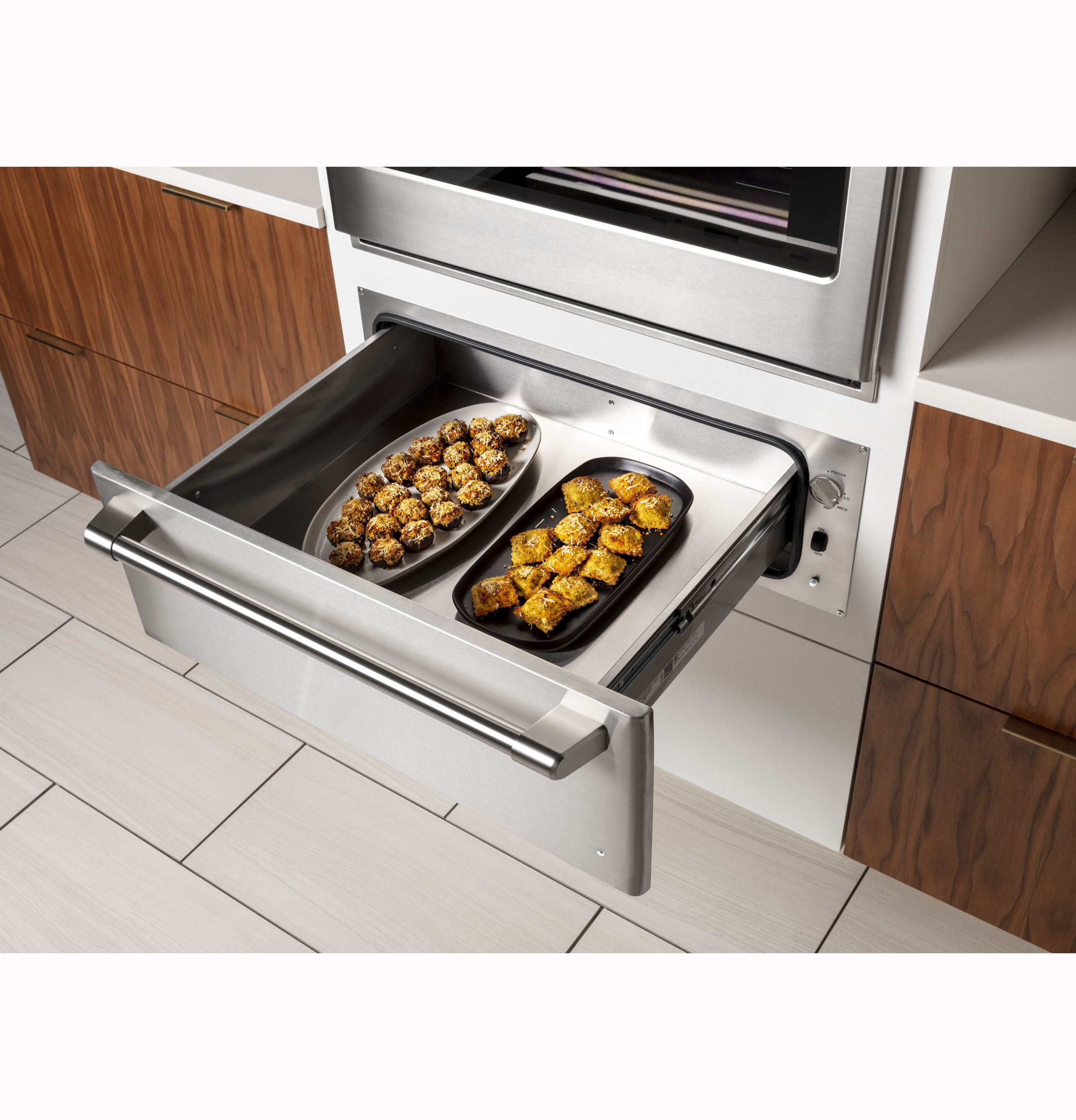 CAFÉ™ 30" Warming Drawer view 17