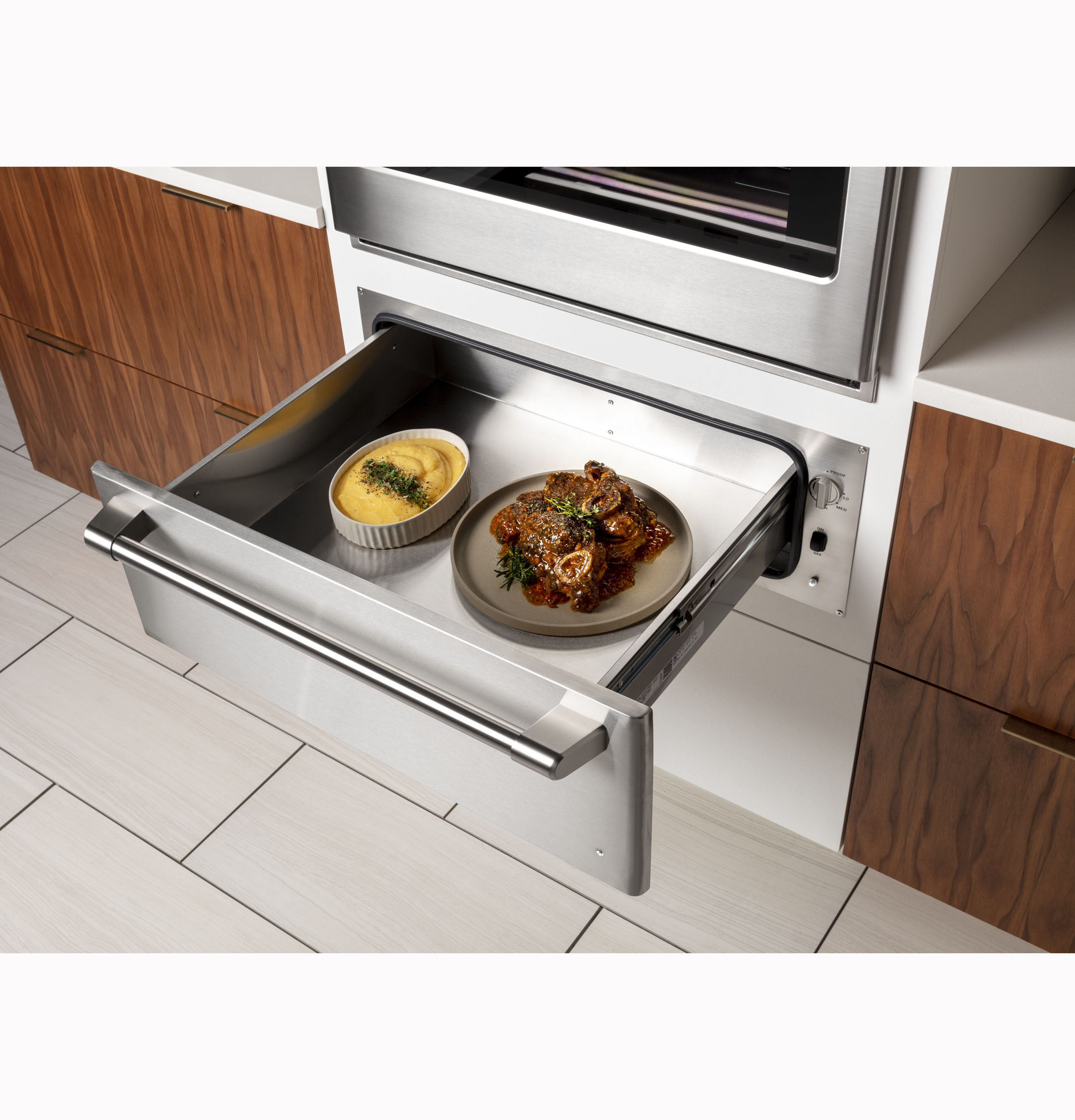 CAFÉ™ 30" Warming Drawer view 16