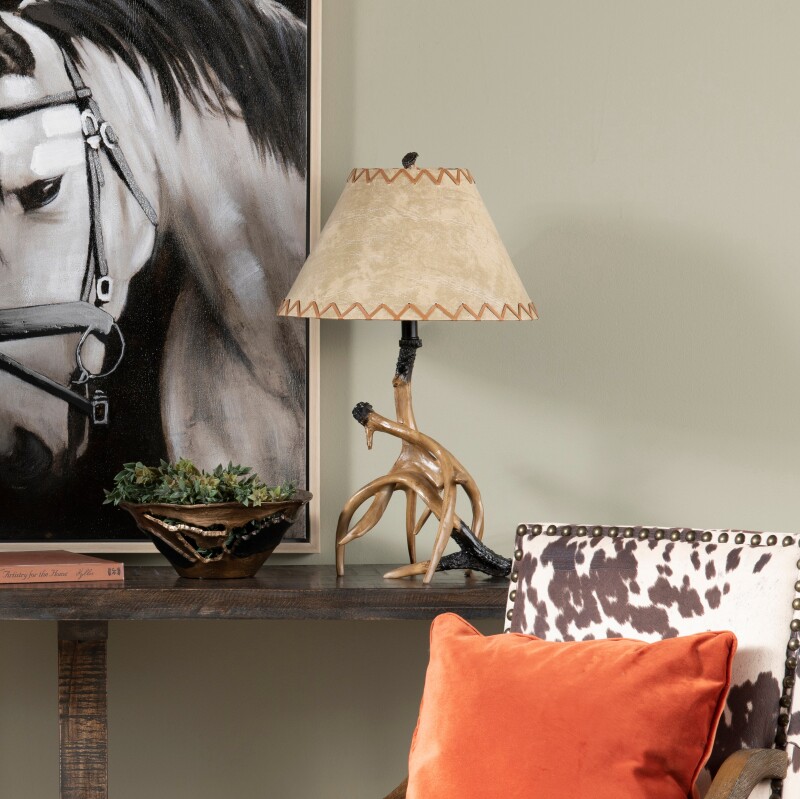 Trophy Table Lamp CVANP949