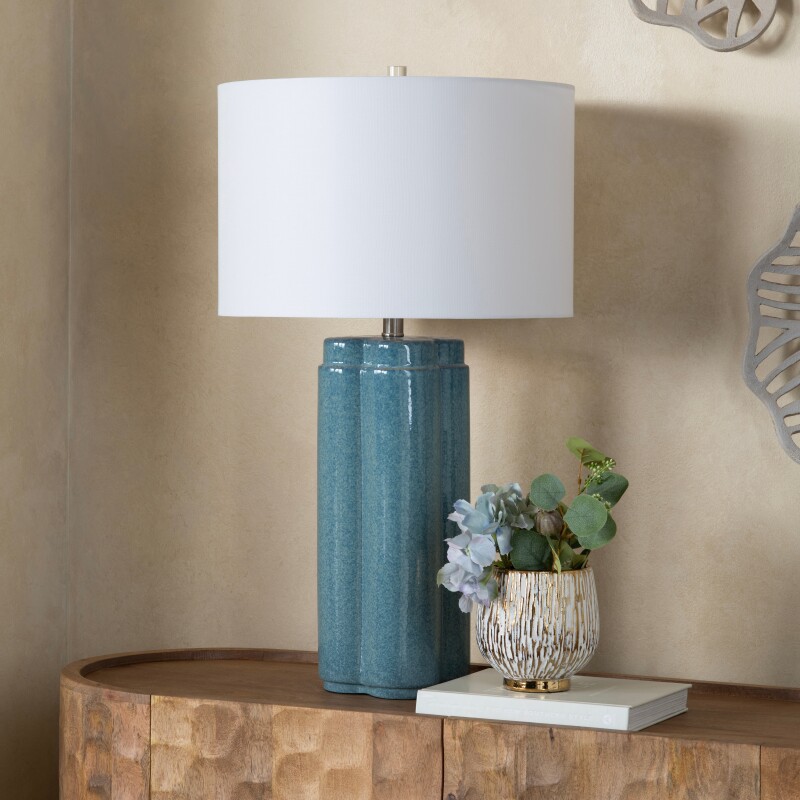 Quatrefoil Table Lamp CVAP3131