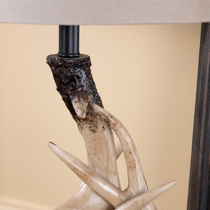Deer Shed Table Lamp CVATP533