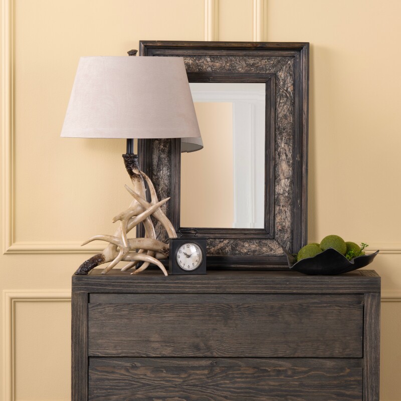 Deer Shed Table Lamp CVATP533