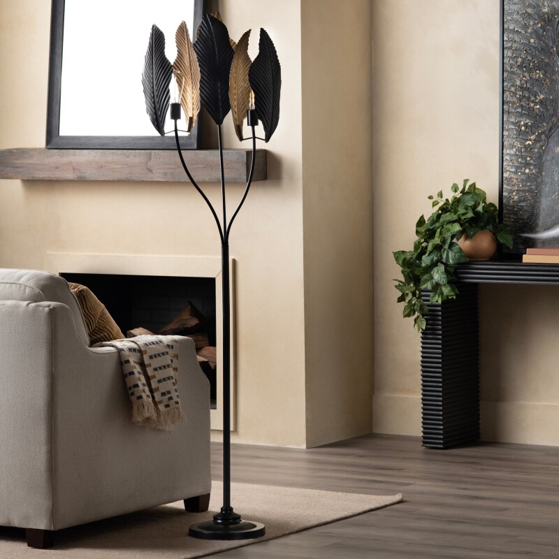 Wynter Floor Lamp CVAZER181