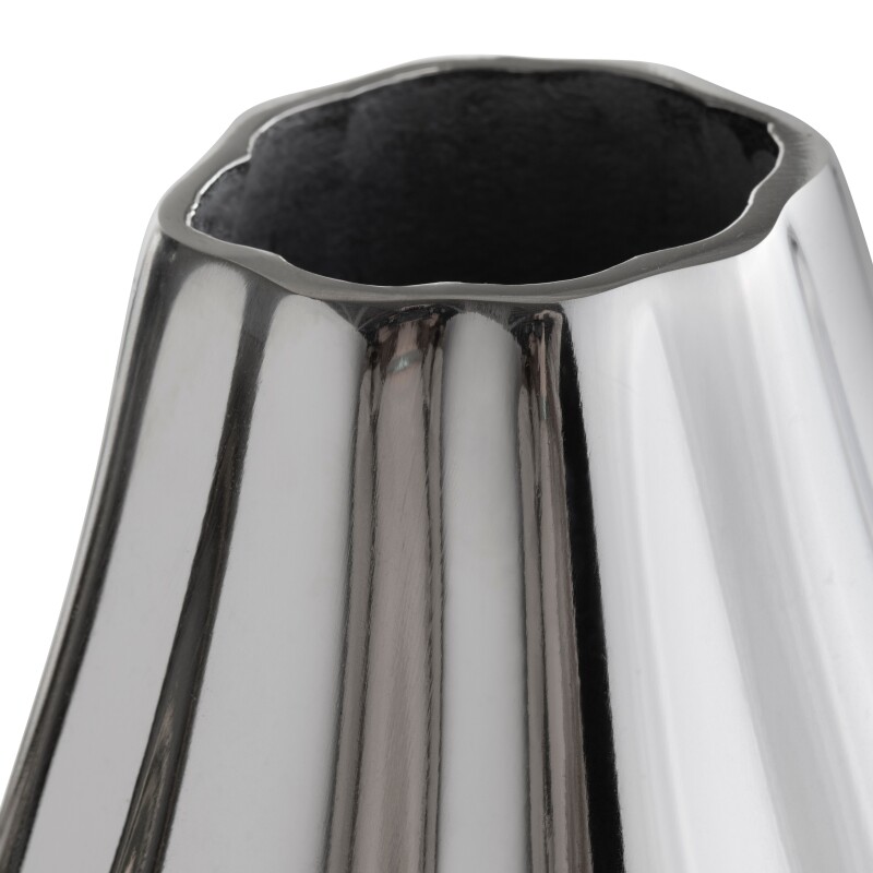 Cullen Medium Vase CVDEN111S