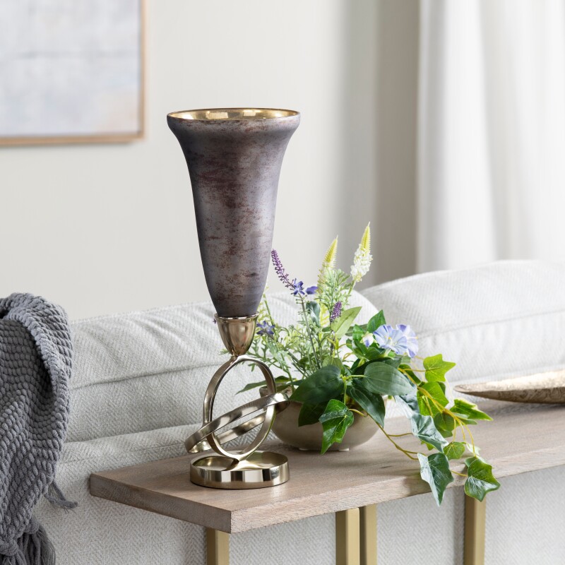 Medium Aubergine Sculptural Votive Holder CVDZEN079S