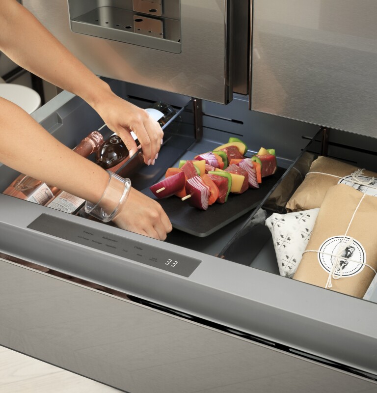 CAFÉ™ ENERGY STAR® 27.8 Cu. Ft. Smart 4-Door French-Door Refrigerator in Platinum Glass view 22