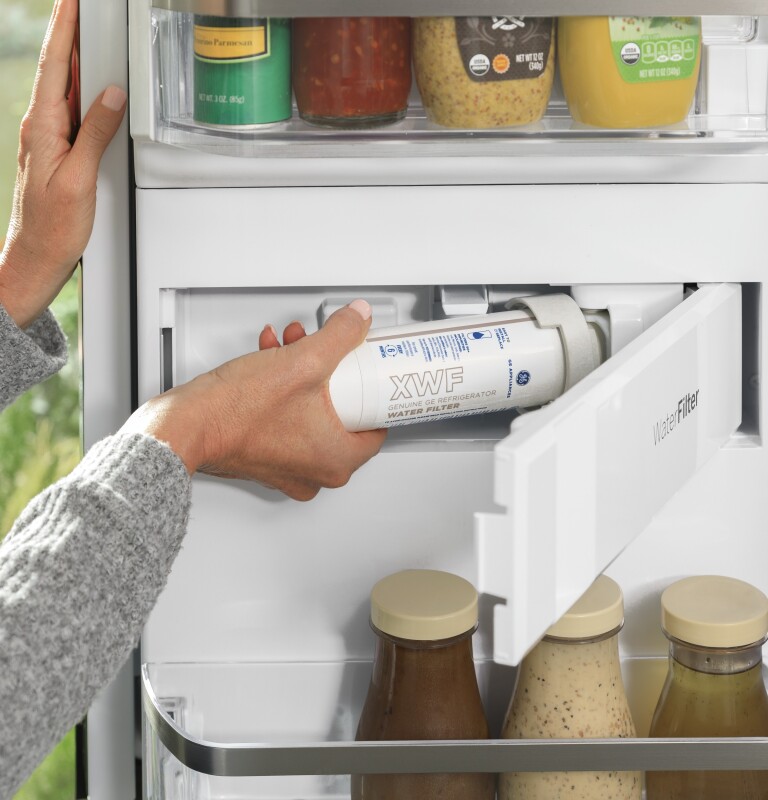 CAFÉ™ ENERGY STAR® 27.8 Cu. Ft. Smart 4-Door French-Door Refrigerator view 7