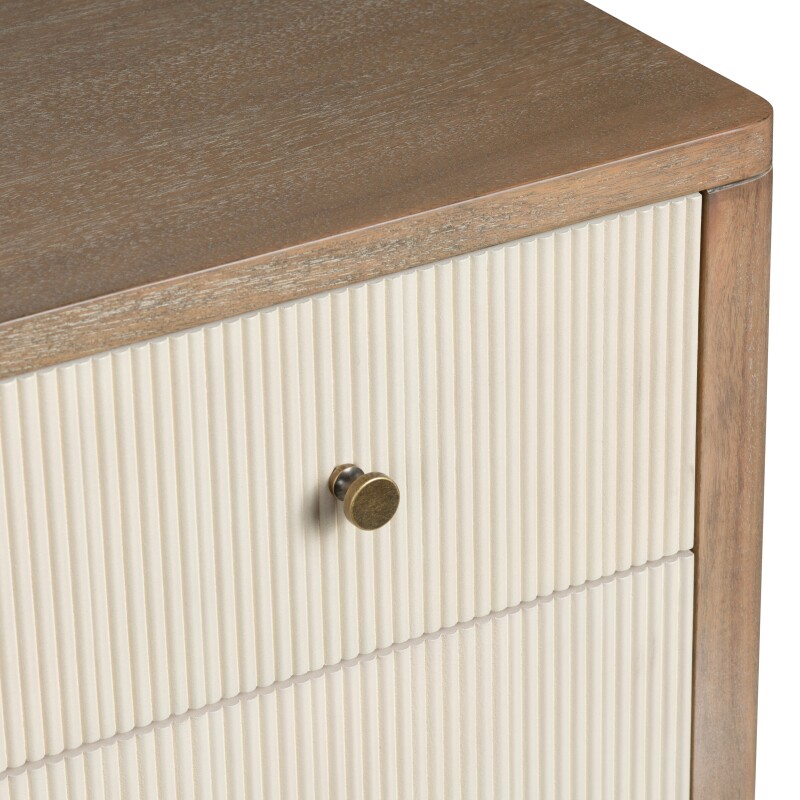 Montclair Three-Drawer Chest CVFDR1046