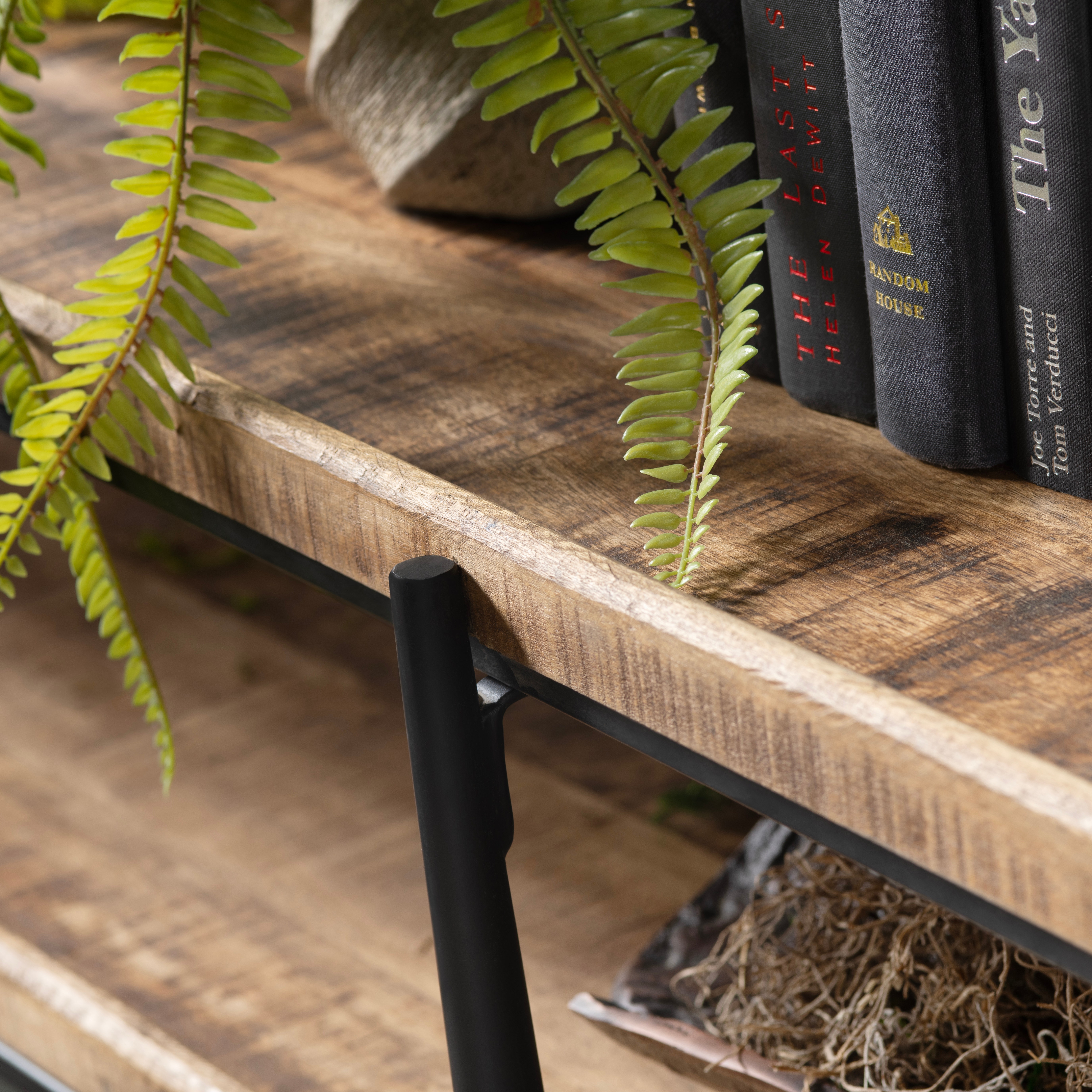 Washburne Console Table CVFNR4525