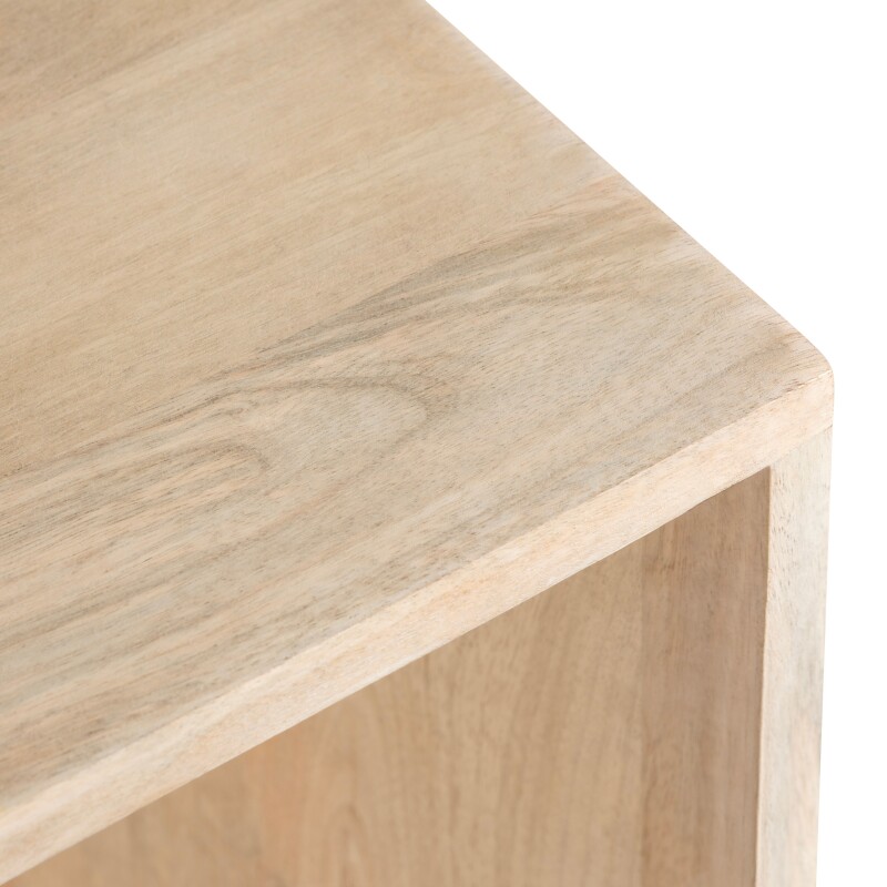 Sydney End Table CVFNR4572