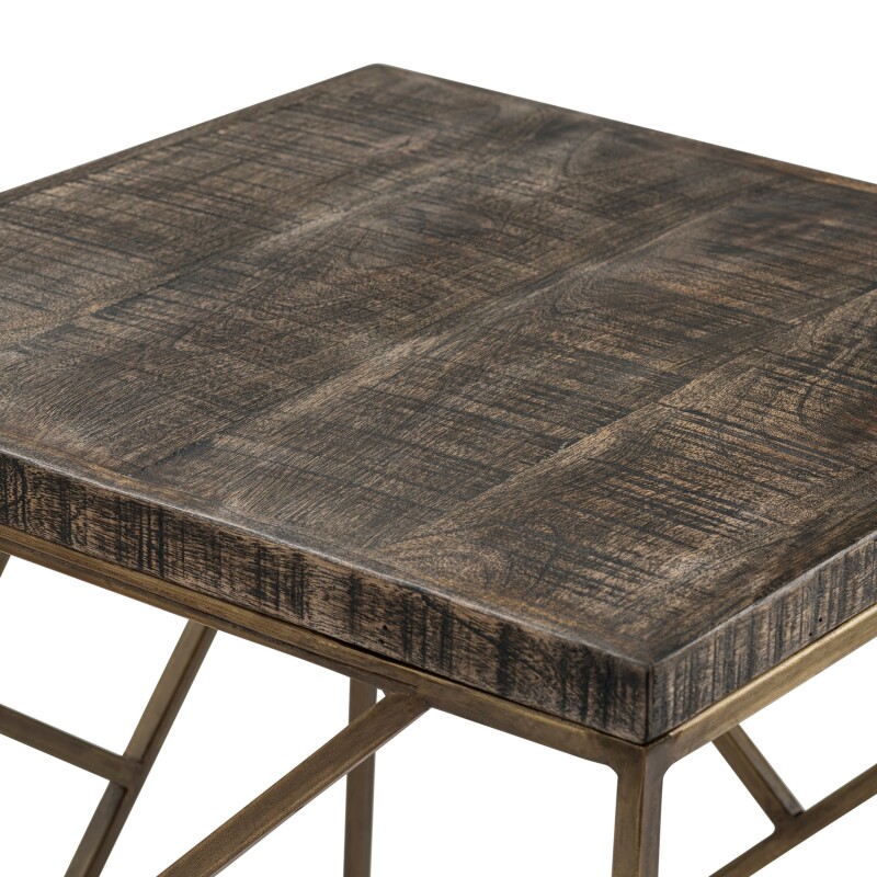 Wyndham End Table CVFNR683