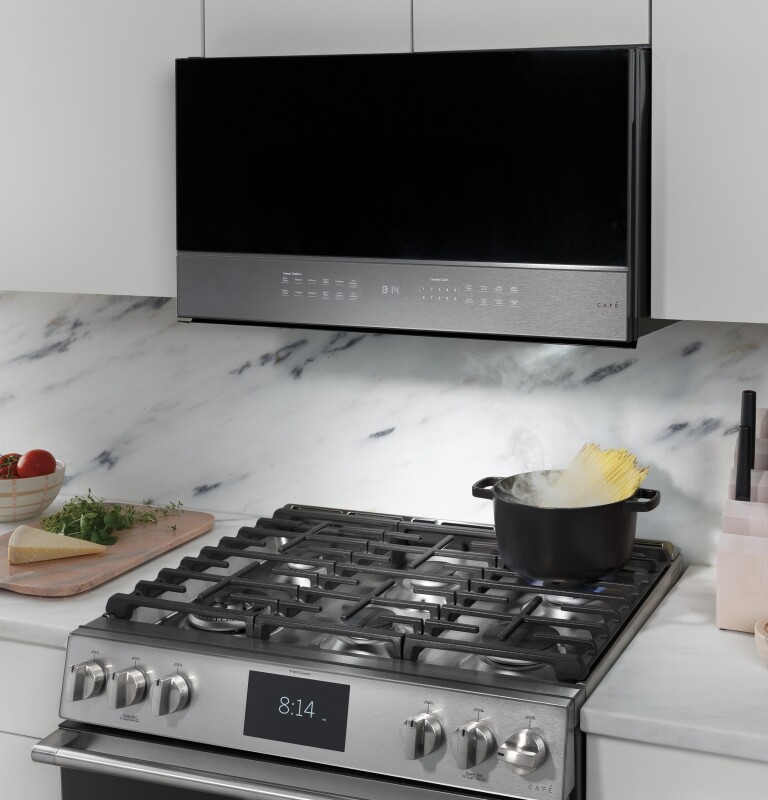 CAFÉ™ 2.1 Cu. Ft. Smart Over-the-Range Microwave Oven in Platinum Glass view 8