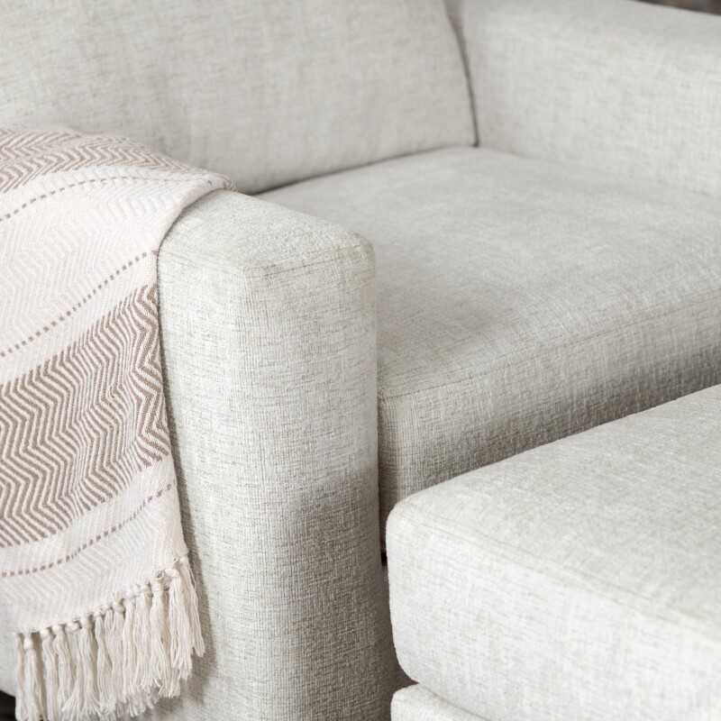 Luna Chair CVUPF135C