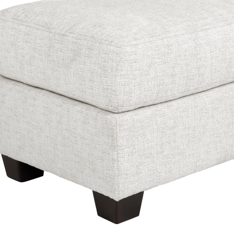 Luna Ottoman CVUPF135O