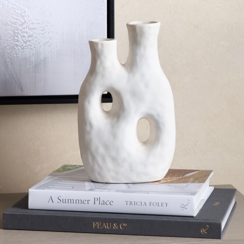REEVES VASES CVVSA1143