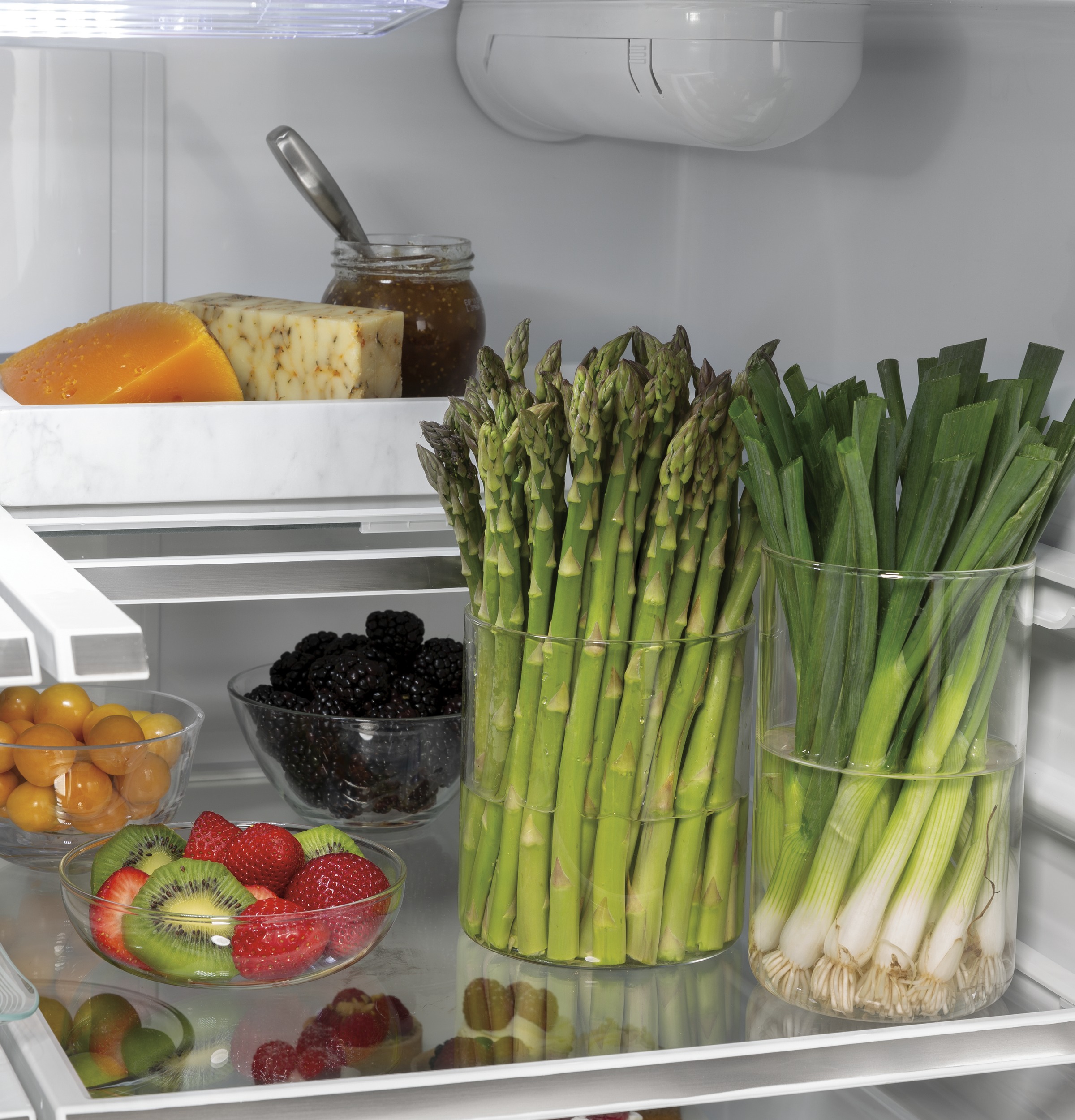 CAFÉ™ ENERGY STAR® 18.6 Cu. Ft. Counter-Depth French-Door Refrigerator view 14