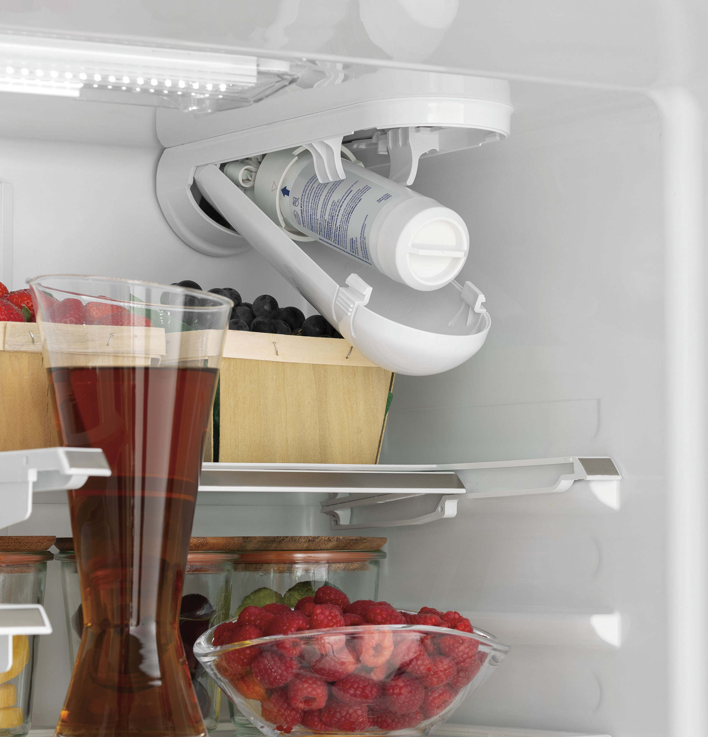 CAFÉ™ ENERGY STAR® 18.6 Cu. Ft. Counter-Depth French-Door Refrigerator view 15