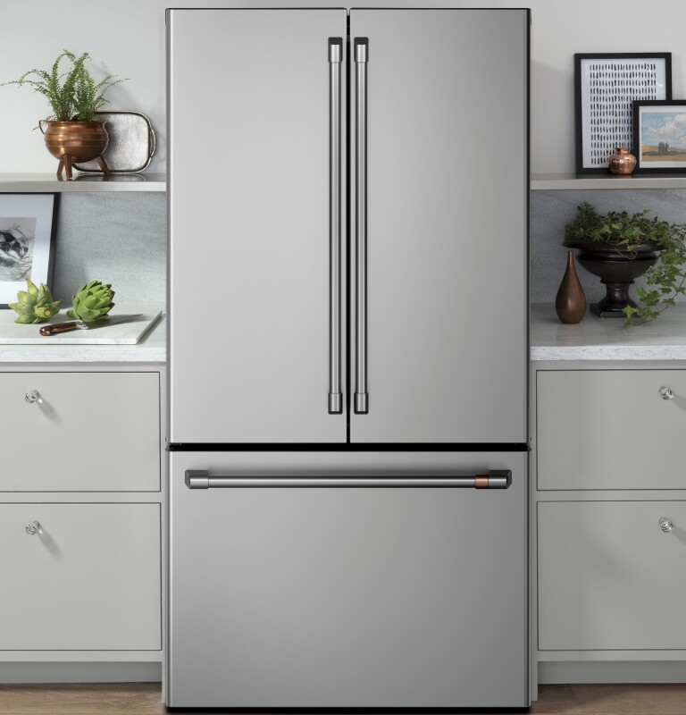 CAFÉ™ ENERGY STAR® 23.1 Cu. Ft. Smart Counter-Depth French-Door Refrigerator view 10