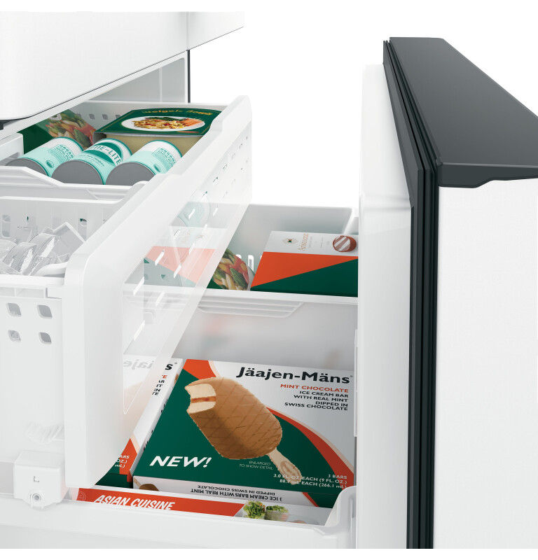 CAFÉ™ ENERGY STAR® 23.1 Cu. Ft. Smart Counter-Depth French-Door Refrigerator view 13