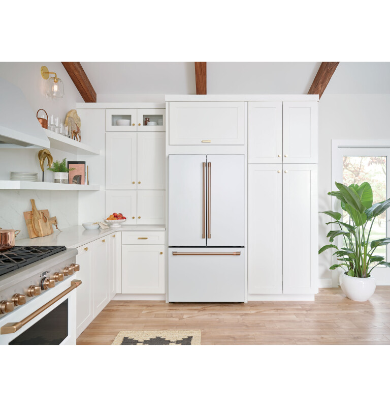 CAFÉ™ ENERGY STAR® 23.1 Cu. Ft. Smart Counter-Depth French-Door Refrigerator view 11