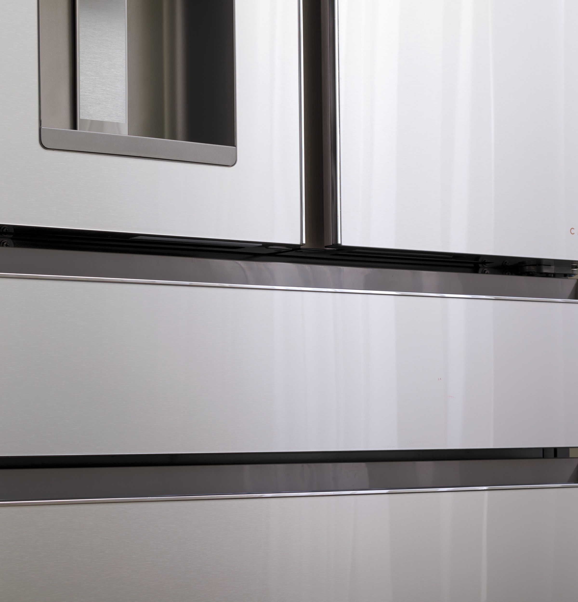 CAFÉ™ ENERGY STAR® 22.3 Cu. Ft. Smart Counter-Depth 4-Door French-Door Refrigerator in Platinum Glass view 7