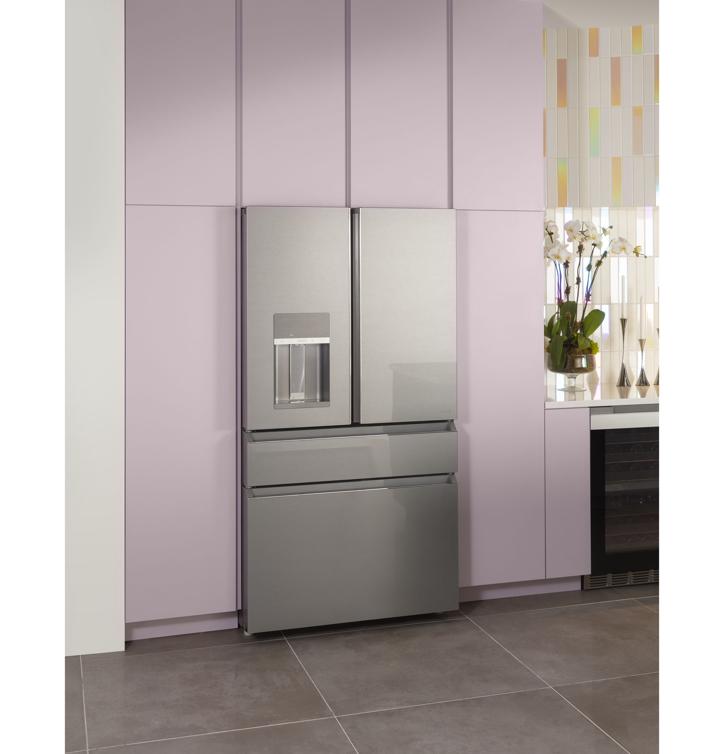 CAFÉ™ ENERGY STAR® 22.3 Cu. Ft. Smart Counter-Depth 4-Door French-Door Refrigerator in Platinum Glass view 5