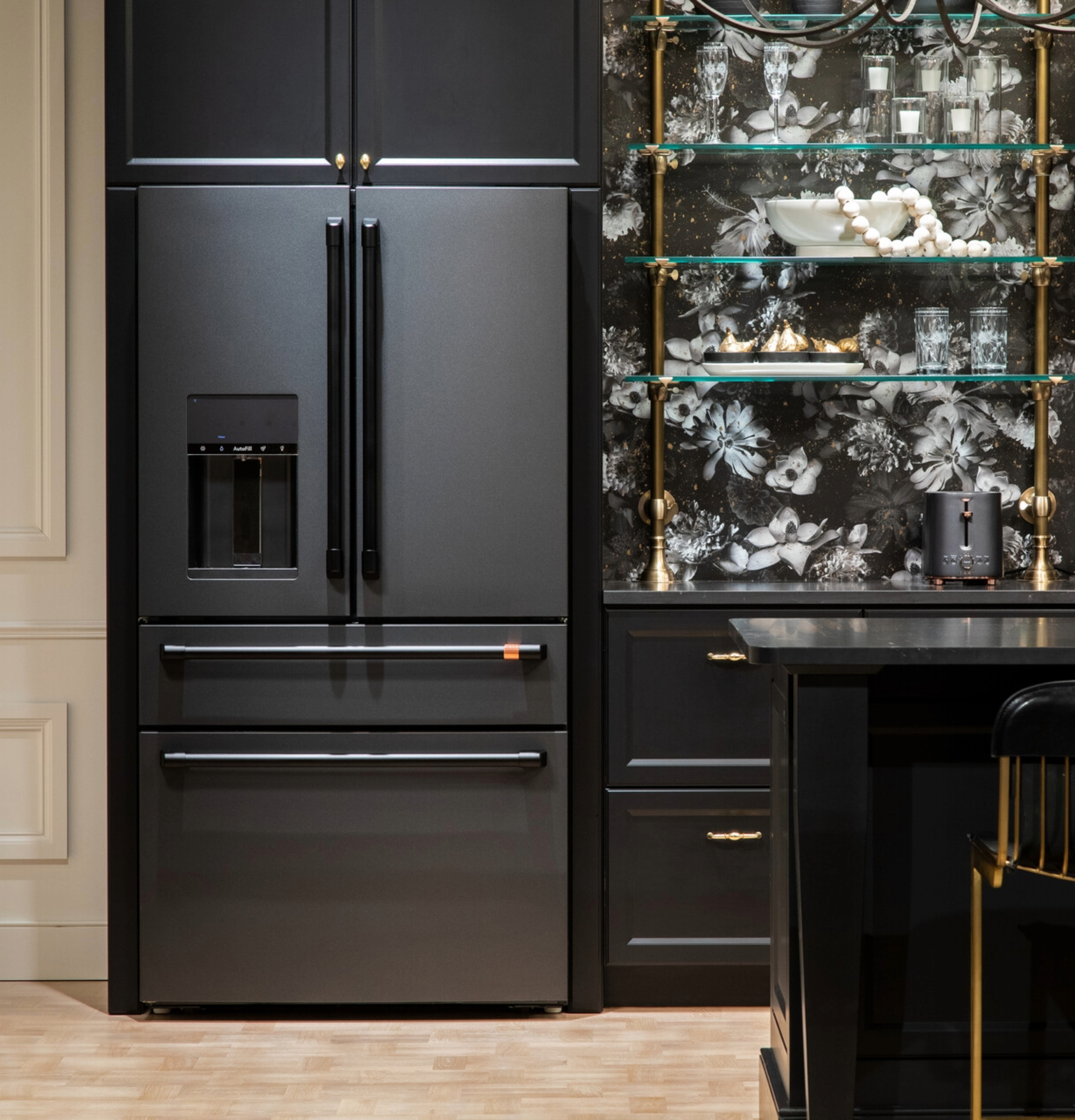 CAFÉ™ ENERGY STAR® 22.3 Cu. Ft. Smart Counter-Depth 4-Door French-Door Refrigerator view 9