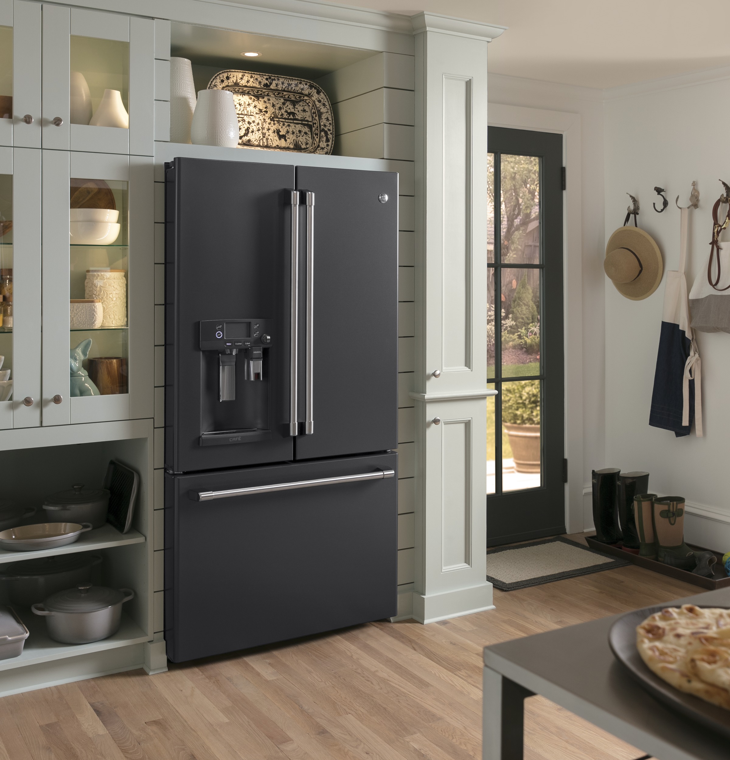 Café Series 22.2 Cu. Ft. Counter-depth French-door Refrigerator With Keurig K-cup Brewing System CYE22UELDS