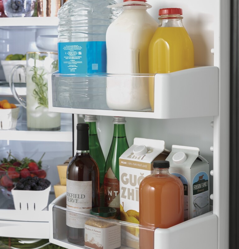 CAFÉ™ 21.9 Cu. Ft. Counter-Depth Side-By-Side Refrigerator view 12