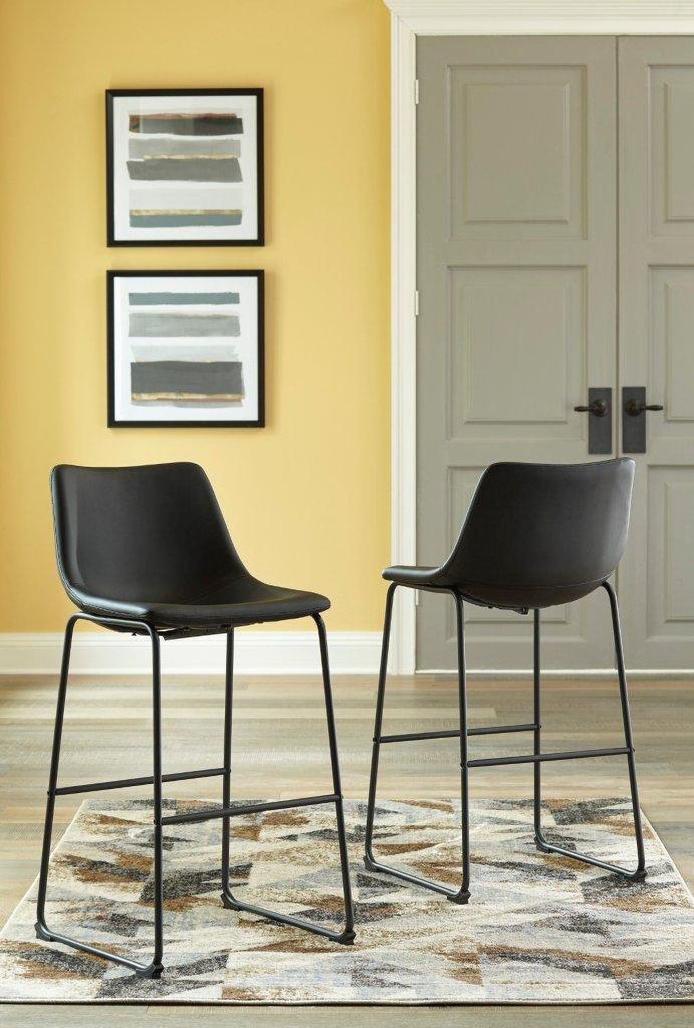 Centiar Black Pub Height Bar Stool Set of 2 D372630