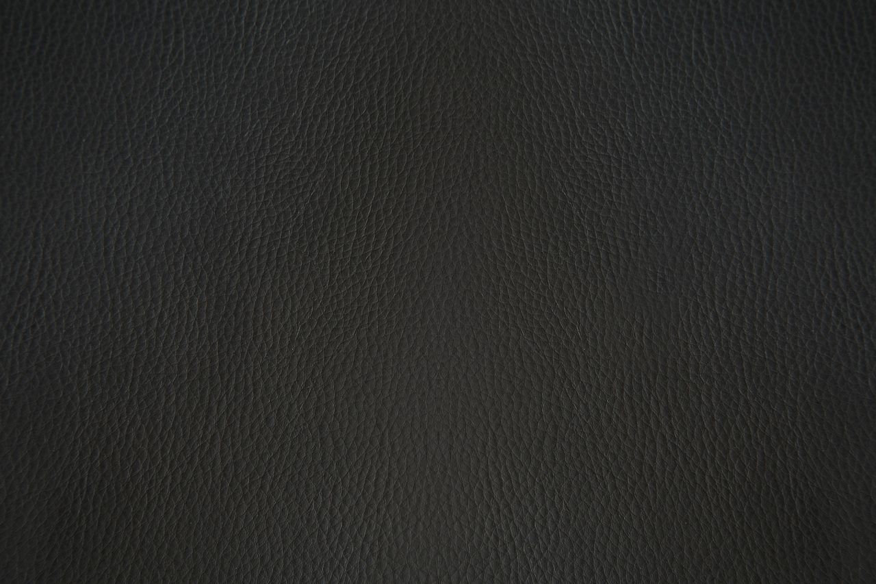 Tallenger Black/Dark Brown Upholstered Swivel Barstool Set of 2 D380924