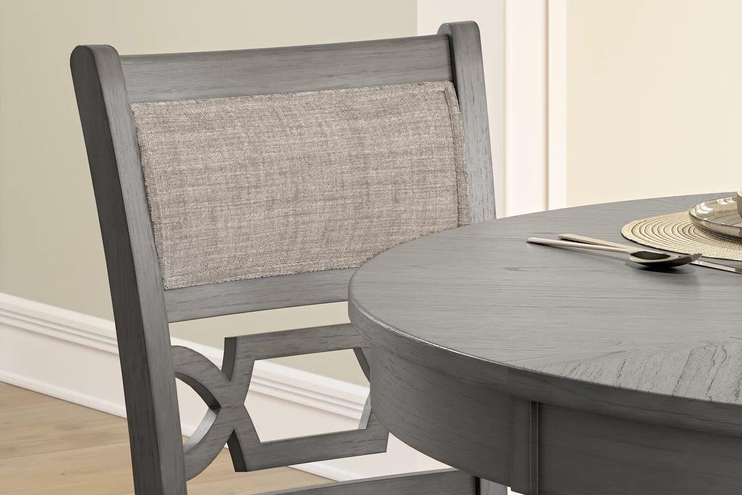 Wrenning Counter Height Dining Table and 4 Barstools In Gray D425223