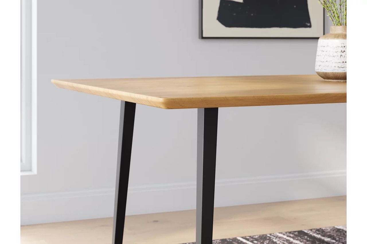 Gretlynn Dining Table In Black and Natural D50125