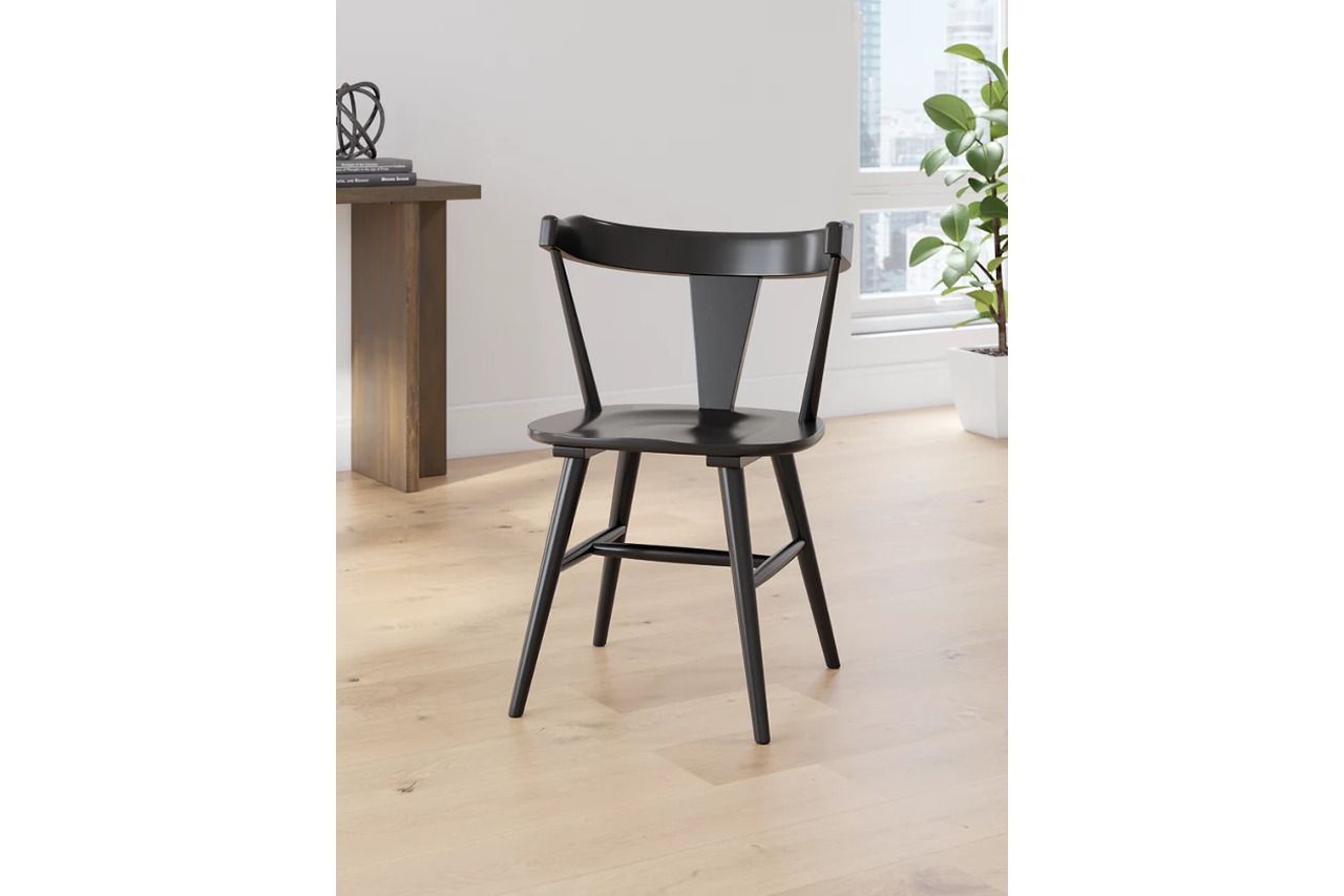 Gretlynn 5-Piece Dining Room Set In Black and Natural D501D3