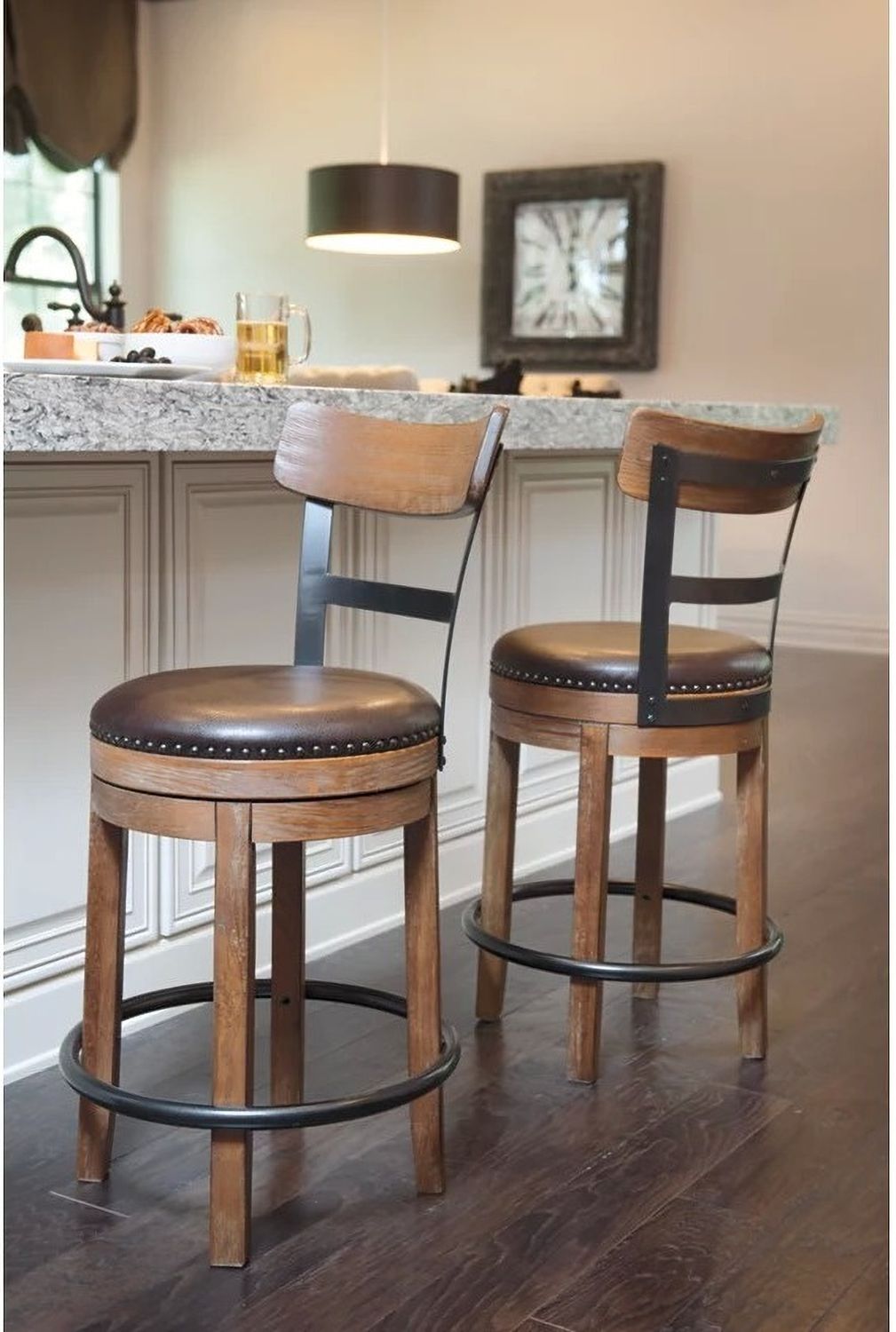 Pinnadel Upholstered Swivel Counter Stool D542124
